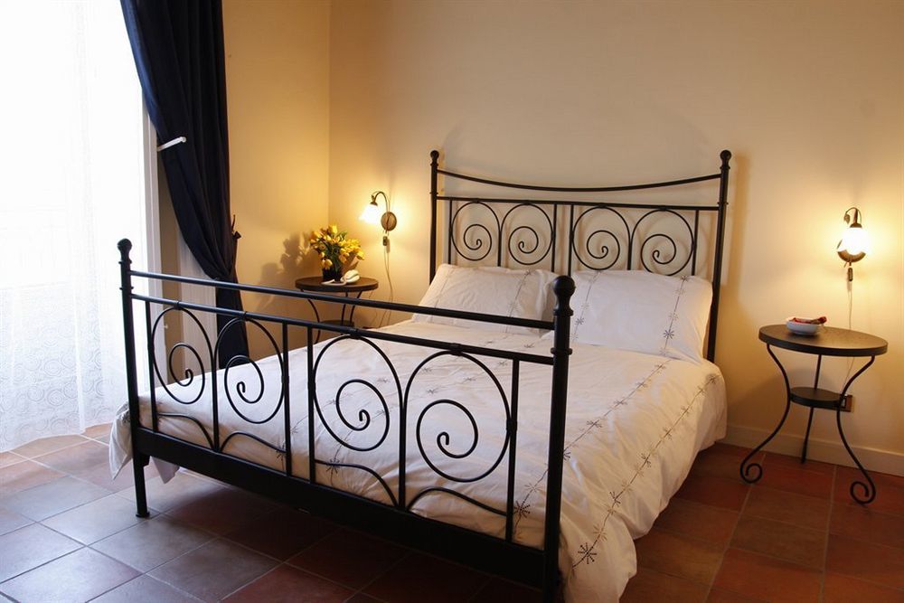 Bed and Breakfast Antica Dimora Caruso CTA Exterior foto